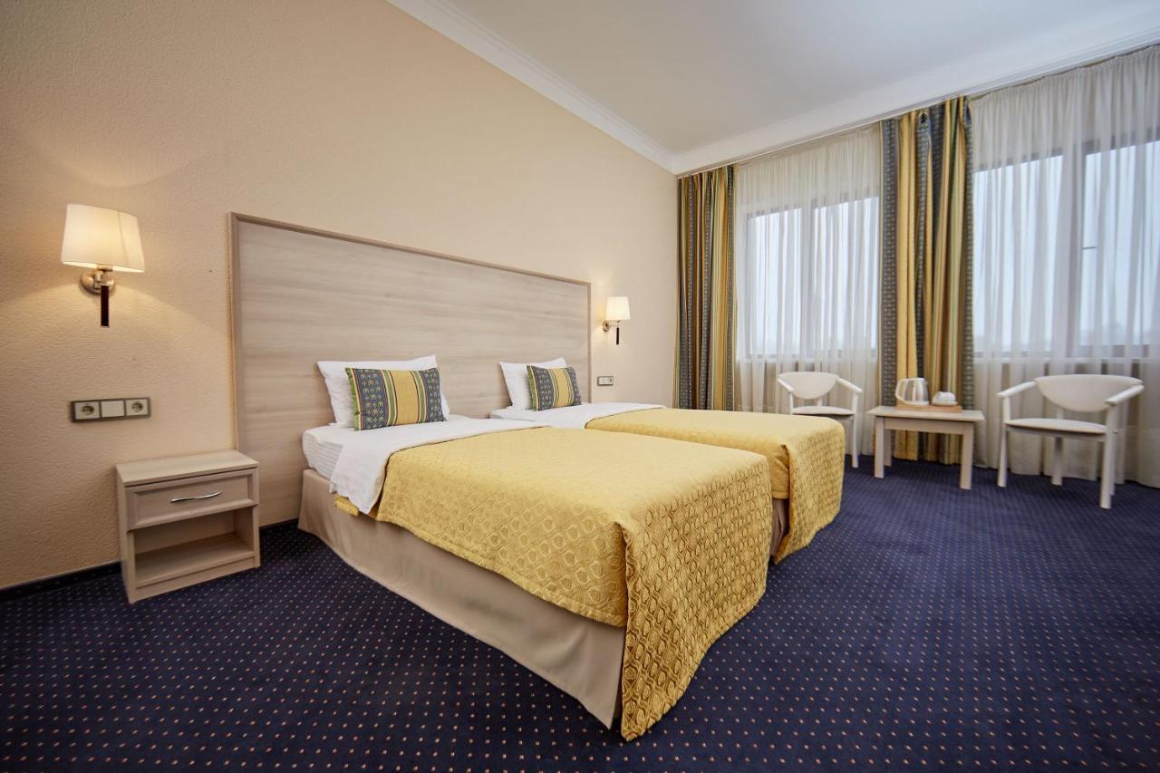 Platium Spa&Resort Kozyn 외부 사진