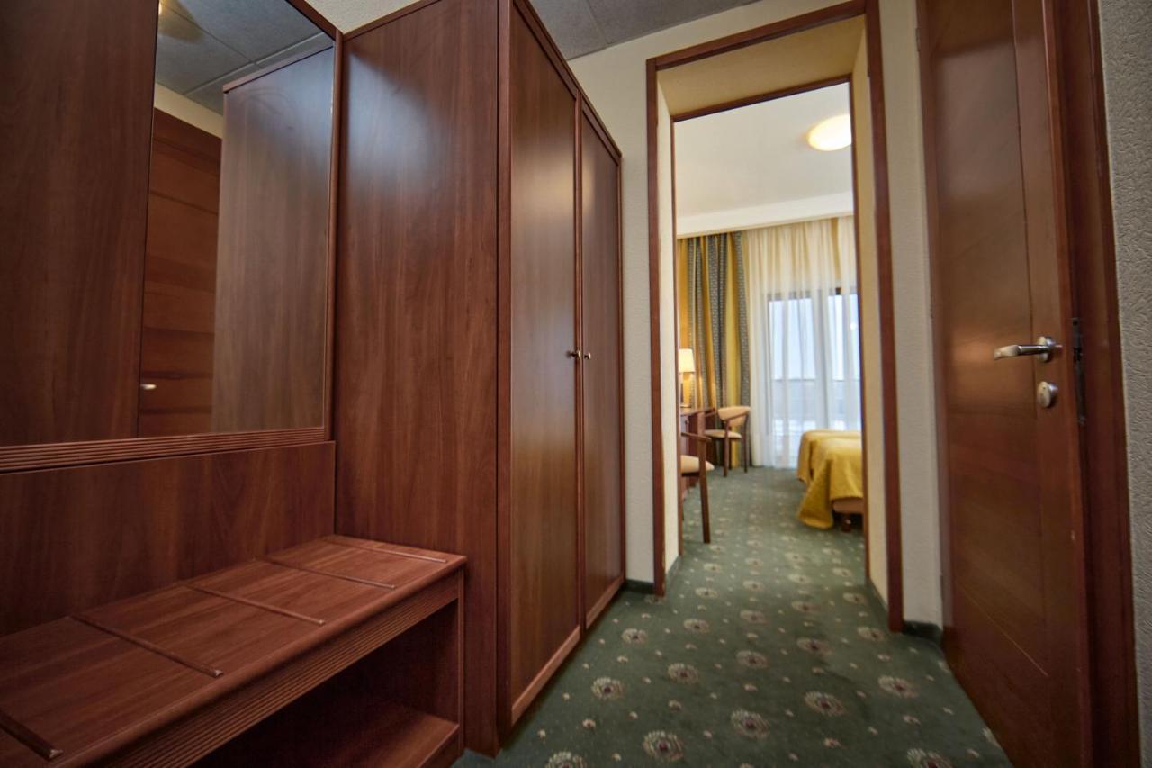 Platium Spa&Resort Kozyn 외부 사진