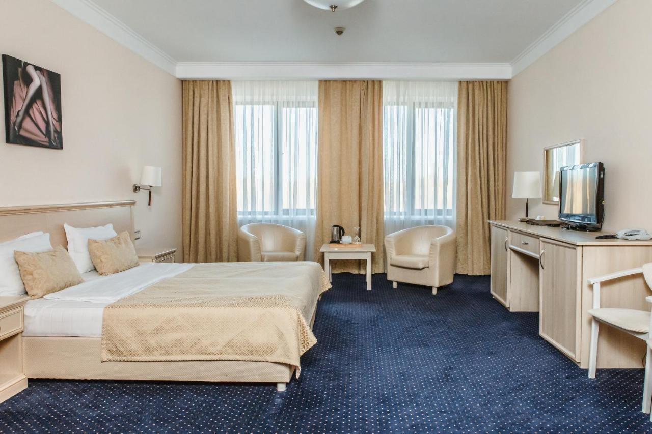 Platium Spa&Resort Kozyn 외부 사진