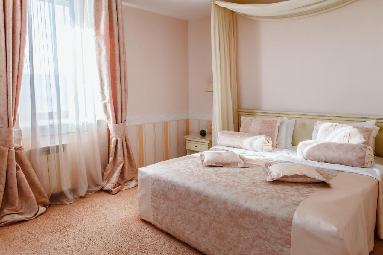 Platium Spa&Resort Kozyn 외부 사진
